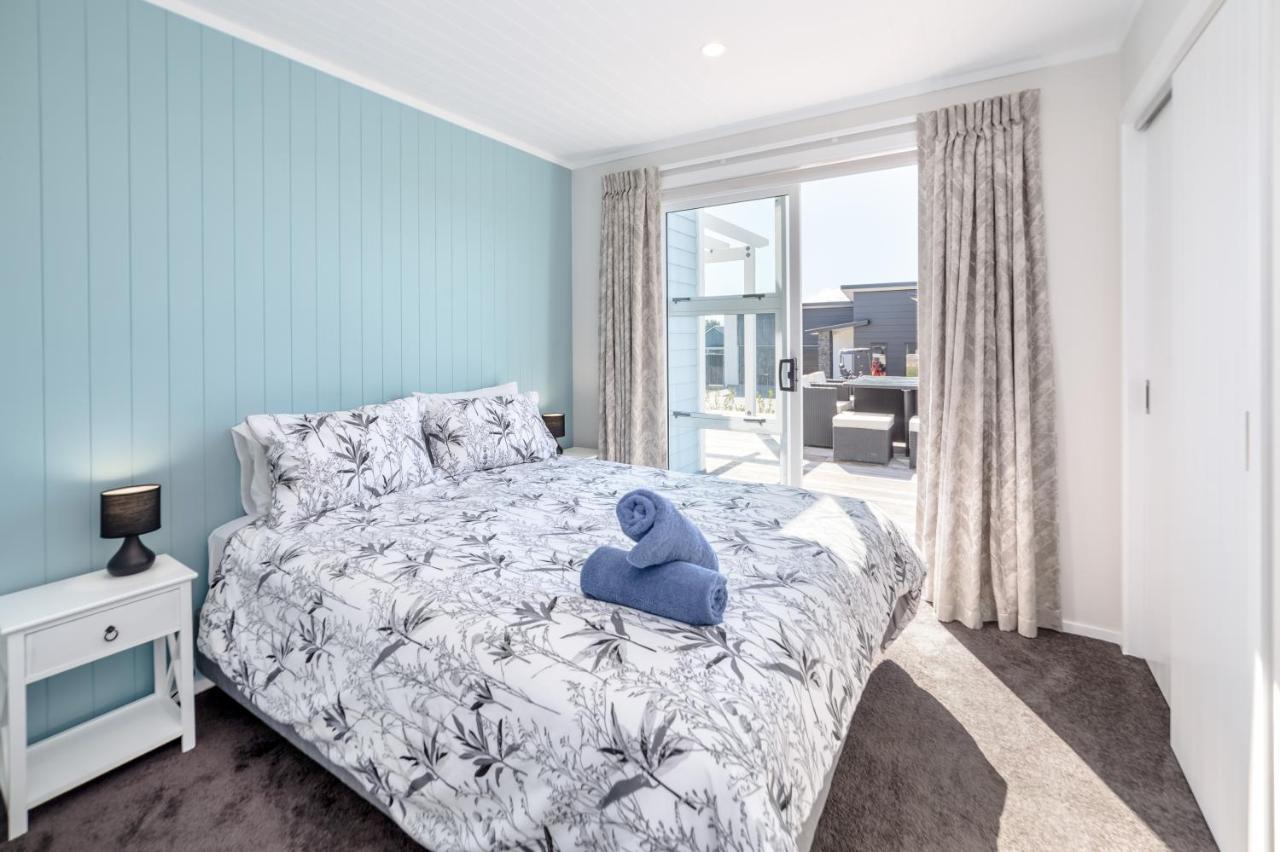 Blue Bungalow Martinborough Eksteriør bilde